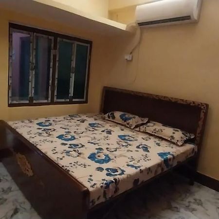 Hotel Aadi Shakti Bhawan à Ayodhya Extérieur photo