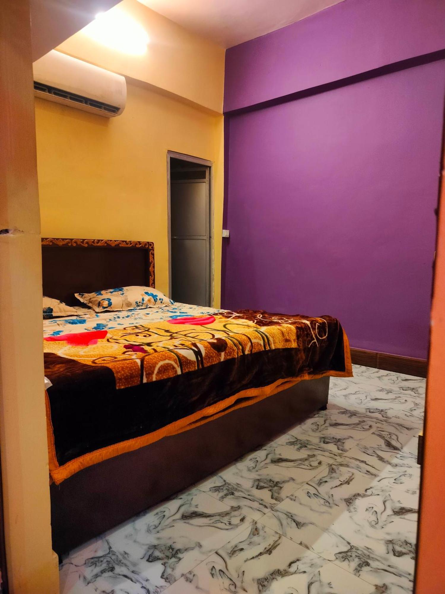 Hotel Aadi Shakti Bhawan à Ayodhya Extérieur photo