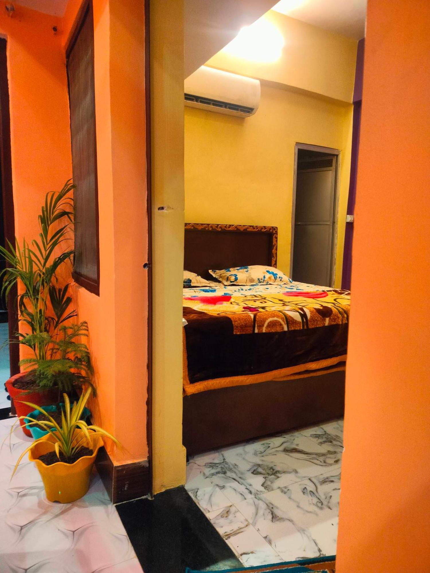 Hotel Aadi Shakti Bhawan à Ayodhya Extérieur photo